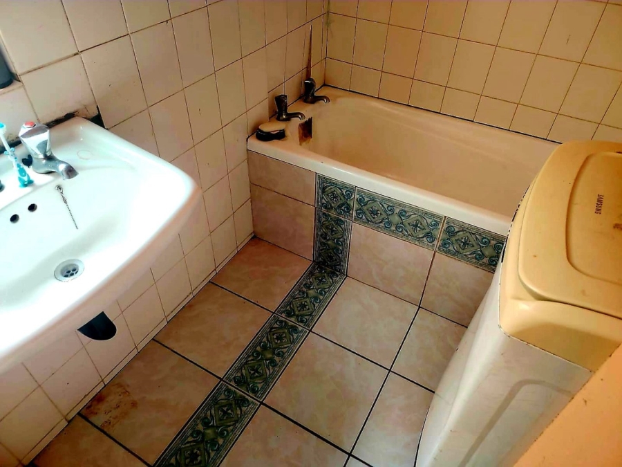 2 Bedroom Property for Sale in Quigney Eastern Cape